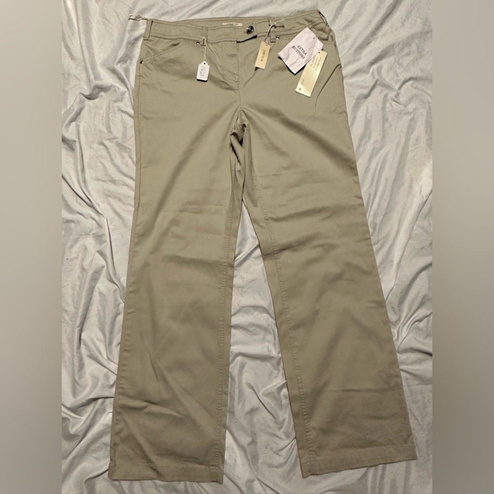 NWT Jones New York casual pants. Size 14.